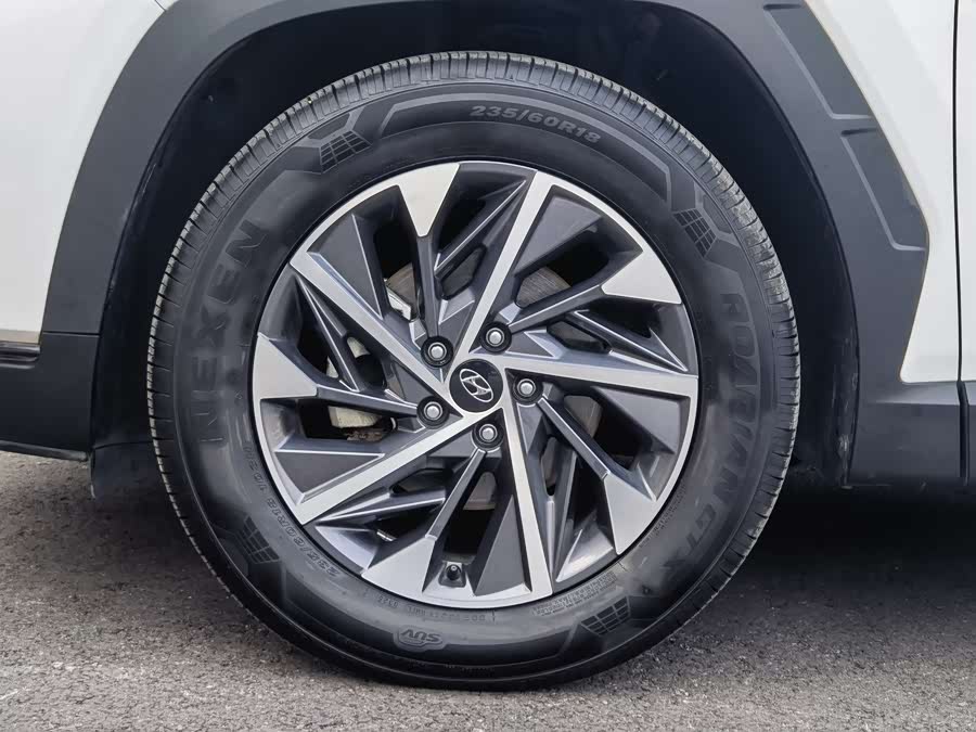 Hyundai Tucson 2022 car image #11