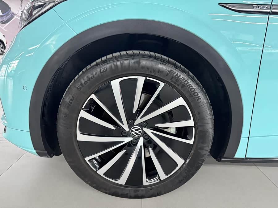 Volkswagen ID.4 X 2023 car image #11
