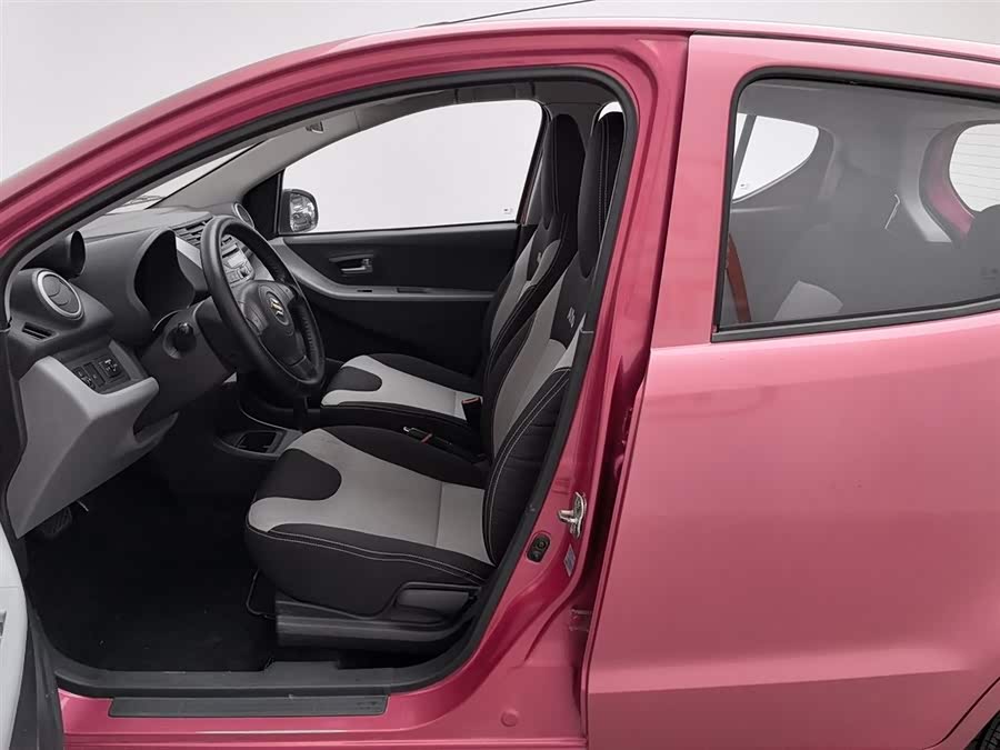 Suzuki 2012 car image #11