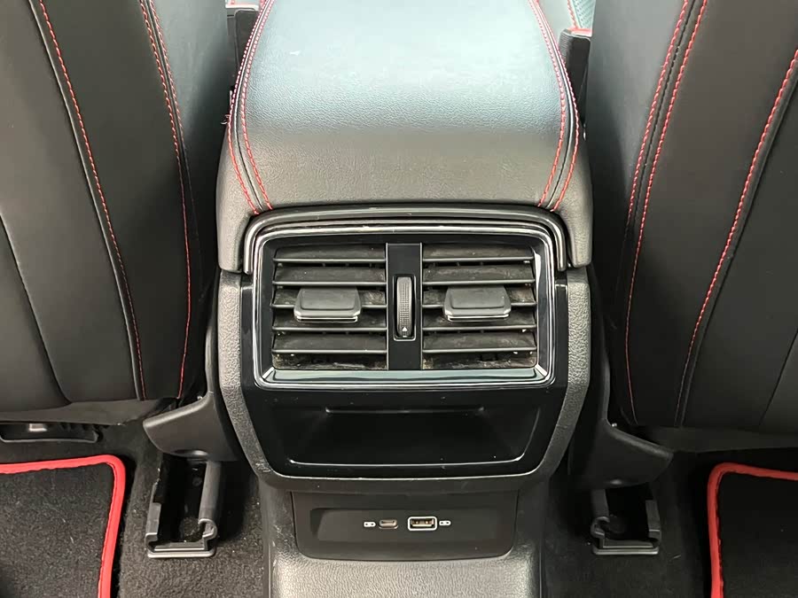 Skoda Kodiaq GT 2022 #11 Skoda Kodiaq GT 2022 car image #11