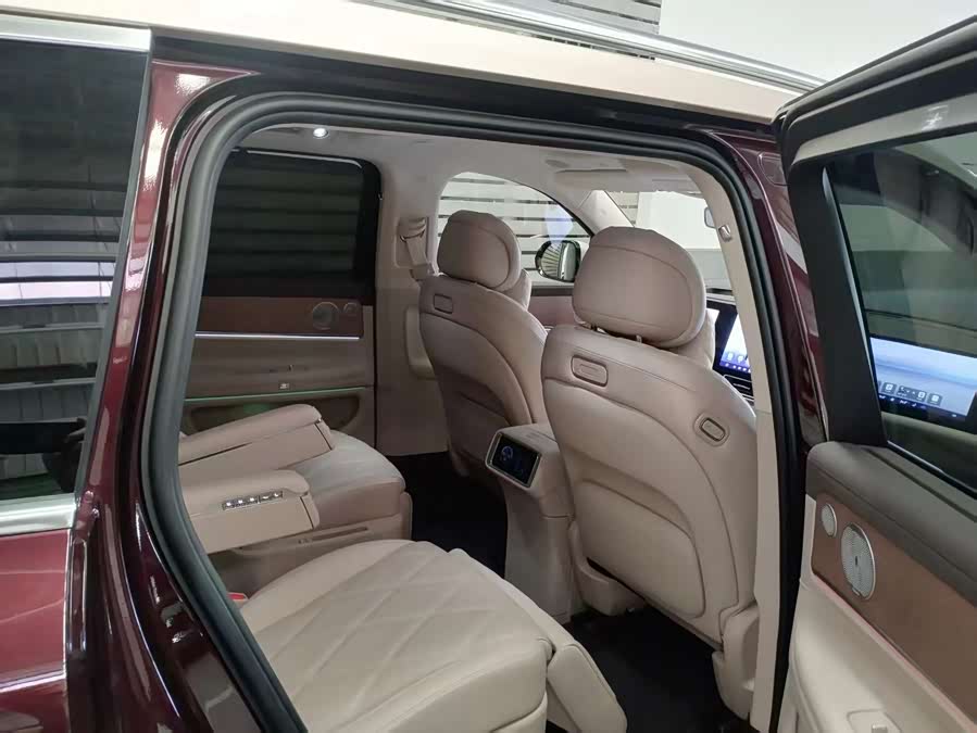 AITO 问界 问界M9 汽车图片 #11