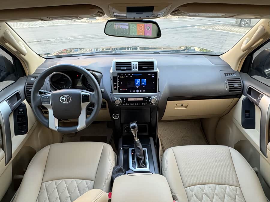 Toyota 2015 #11 Toyota 2015 car image #11