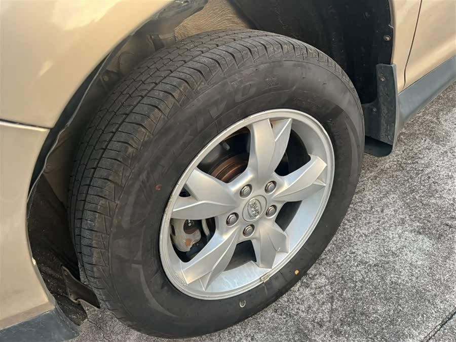 BYD S6 2014 изображение автомобиля #11