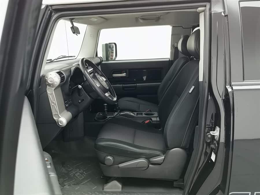 Toyota FJ Cruiser 2008 immagine di auto #11