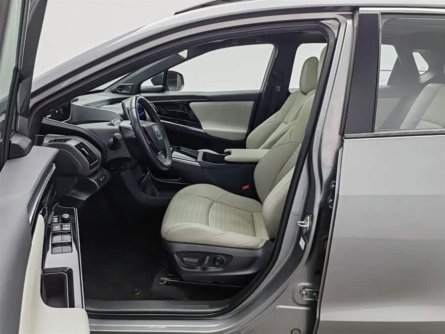 Toyota bZ4X 2022 immagine di auto #11