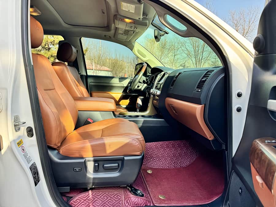 Toyota Tundra 2014 immagine di auto #11