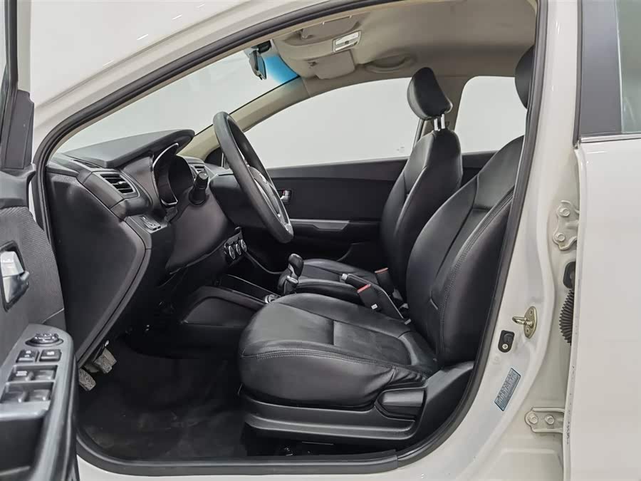 起亚 起亚K2 2015 汽车图片 #11