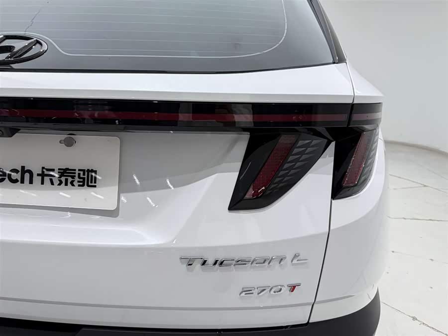 Hyundai Tucson 2024 car image #11