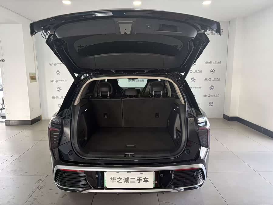 HongQi HS3 2024 car image #11
