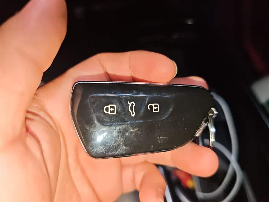 Volkswagen ID.6 X 2022 car image #11