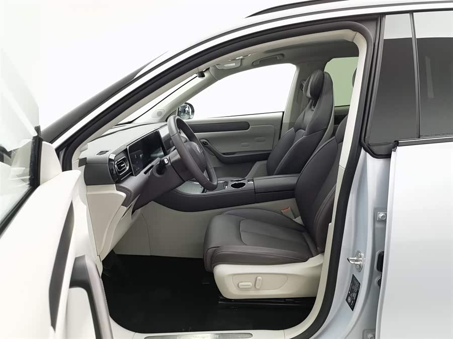 Leapmotor C11 2025 car image #11
