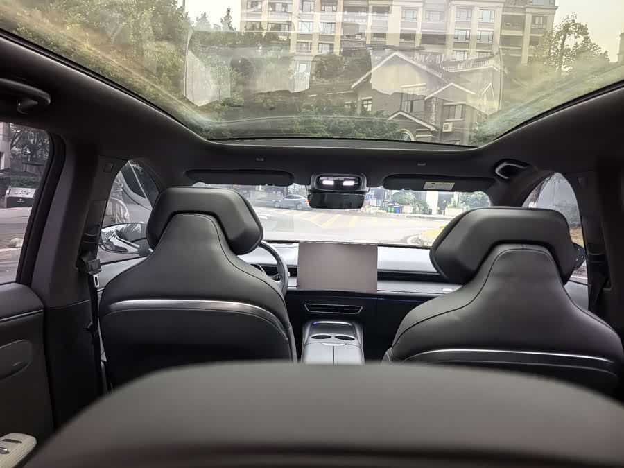 Deepal S07 2023 car image #11