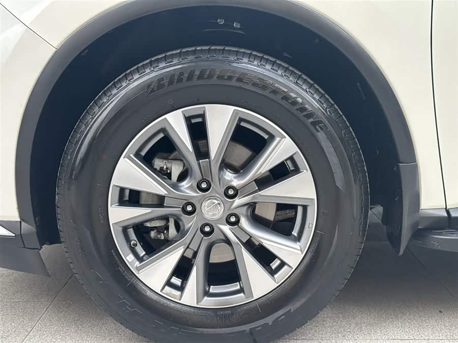 Nissan Murano 2018 immagine di auto #11