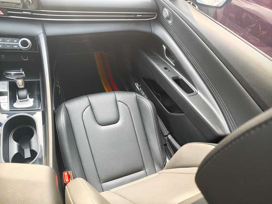Hyundai Elantra 2021 car image #11
