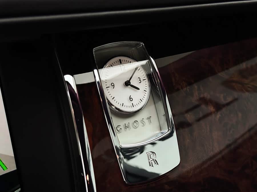 Rolls-Royce Ghost 2010 car image #11