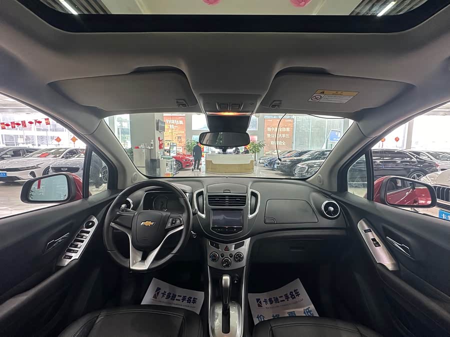 Chevrolet Tracker 2014 car image #11