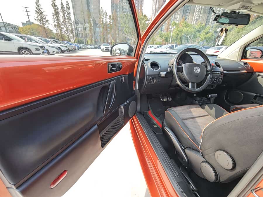 Volkswagen Beetle 2011 immagine di auto #11