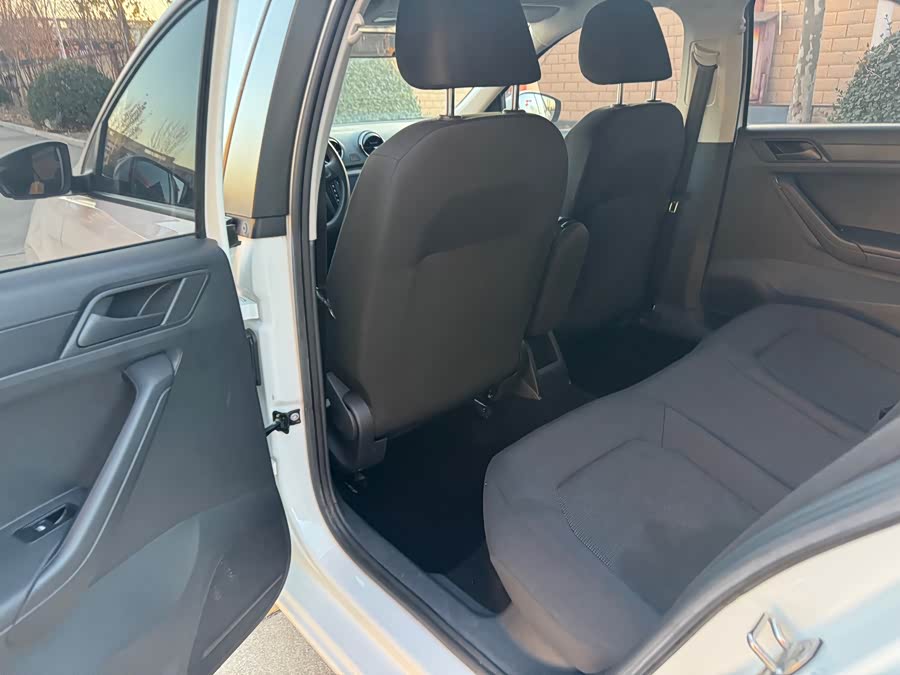 Jetta Jetta 2019 car image #11