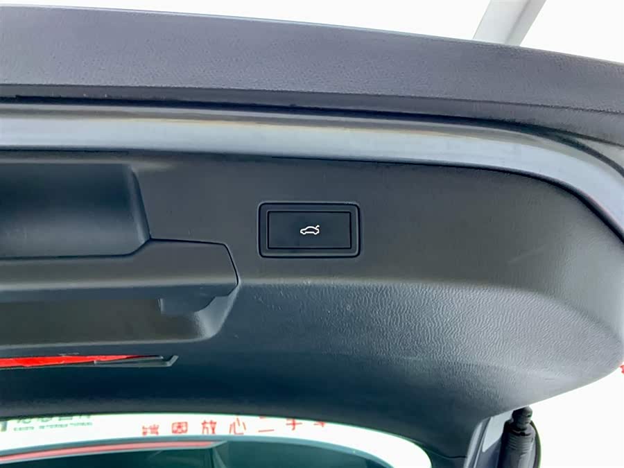 Volkswagen ID.6 X 2022 car image #11