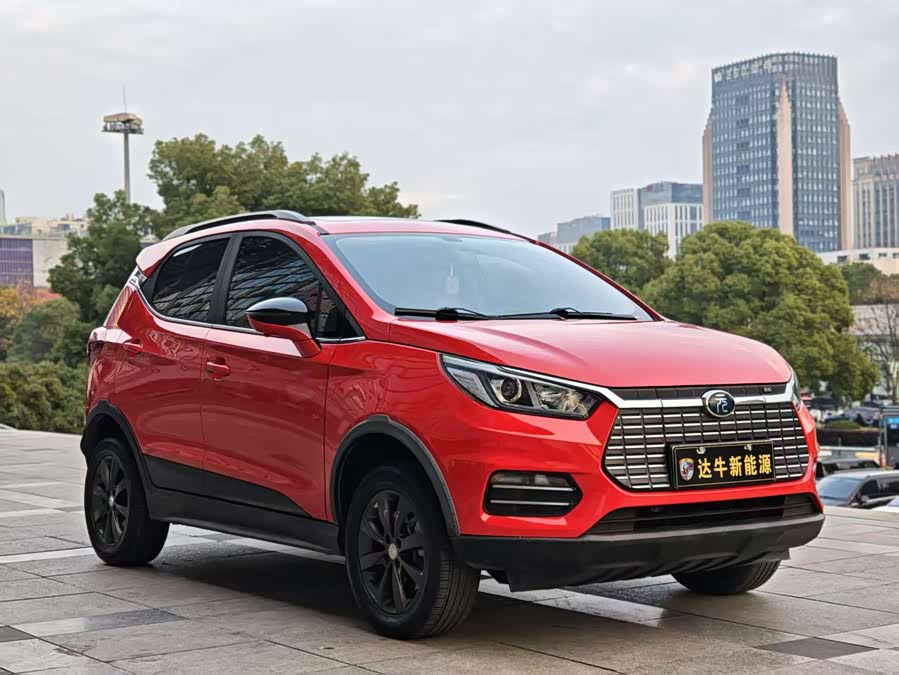 BYD Yuan New Energy 2018 car image #11