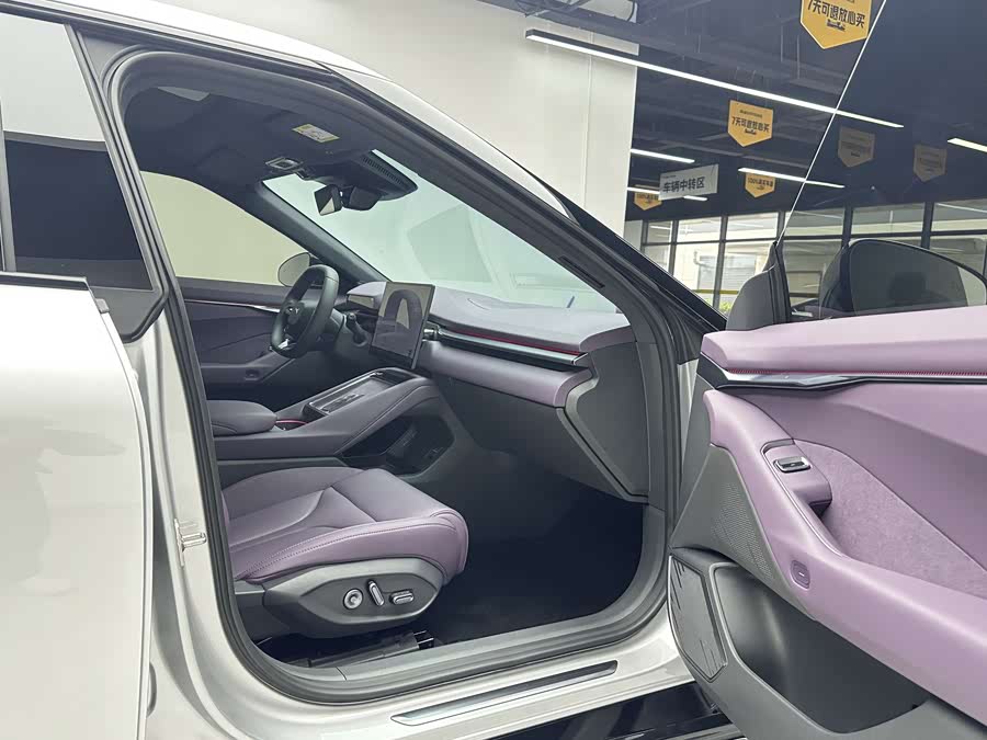 小鹏 小鹏P7 2025 汽车图片 #11