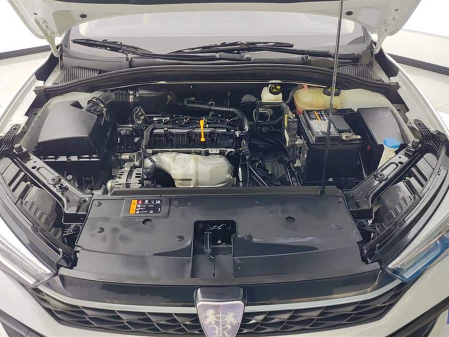 Roewe i5 2022 car image #11