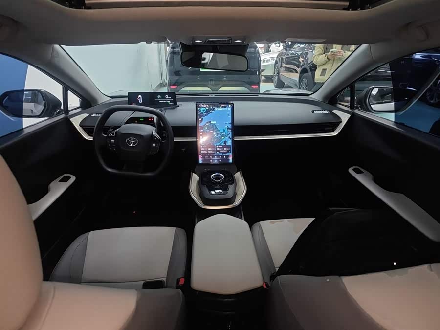 Toyota bZ3 2023 immagine di auto #11