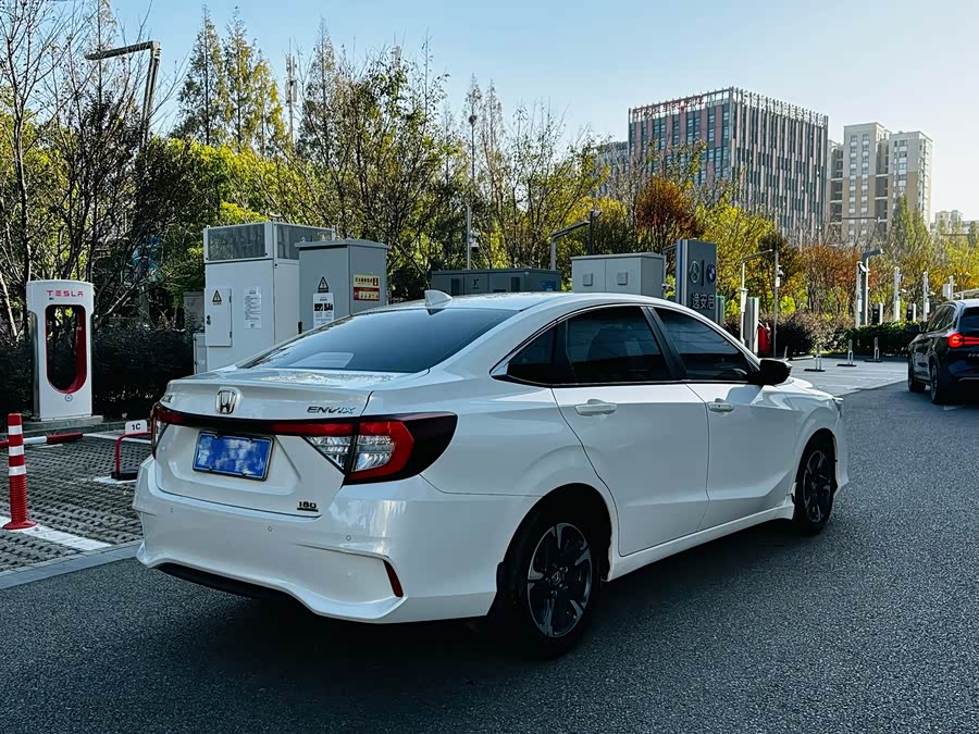 Honda Envix 2020 car image #11