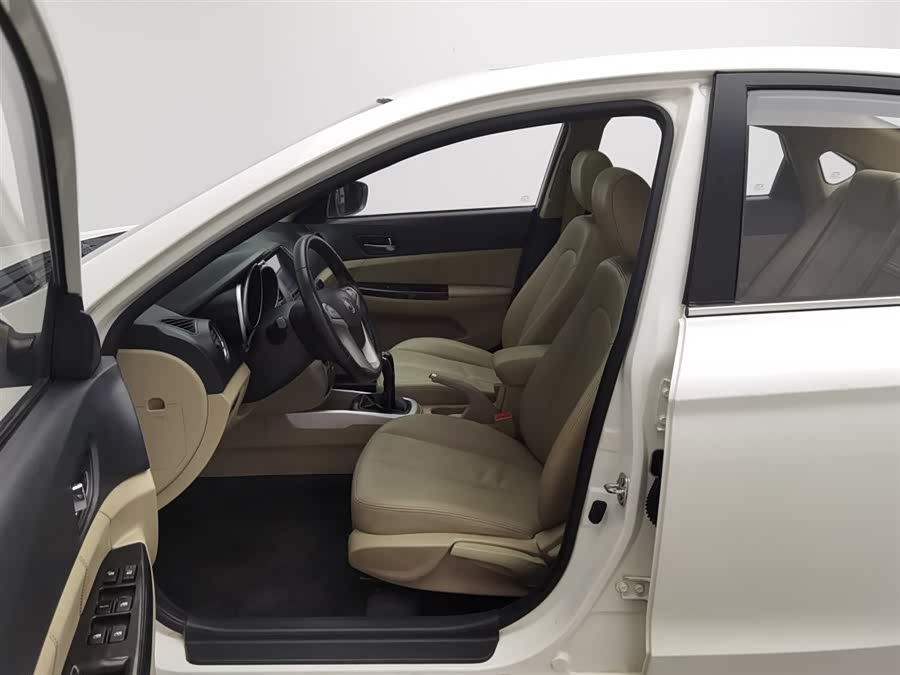 Changan Eado 2014 car image #11