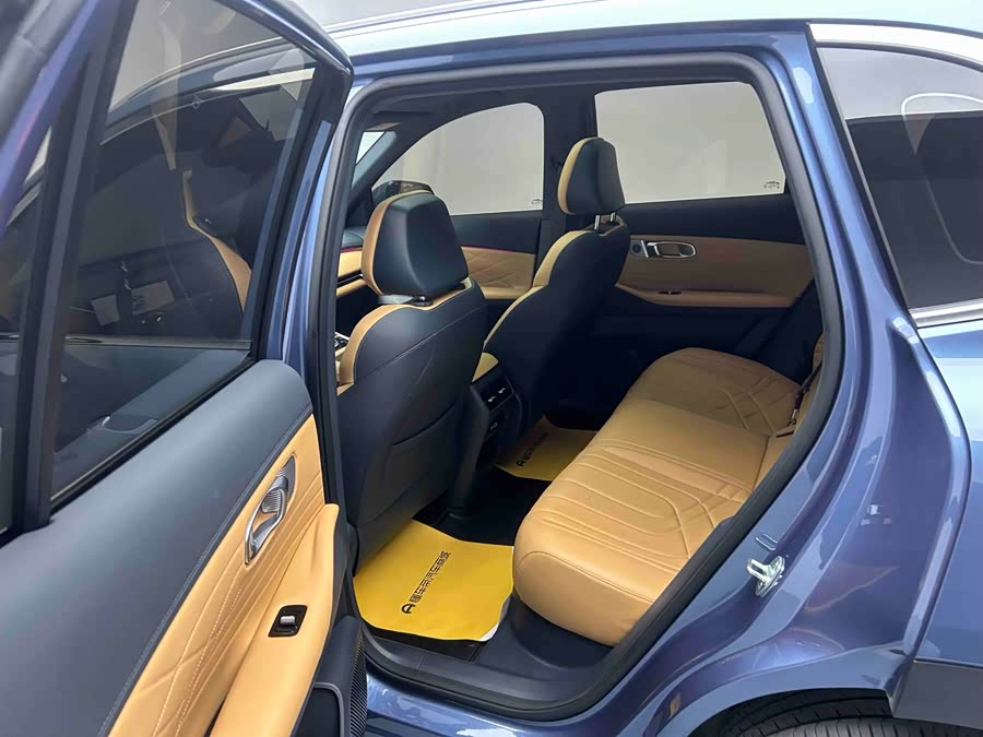 GEELY 2024 car image #11