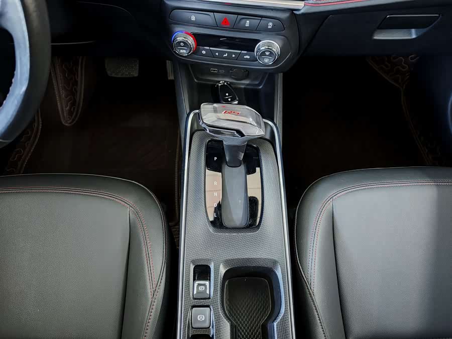 Chevrolet Tracker 2022 #11 Chevrolet Tracker 2022 car image #11