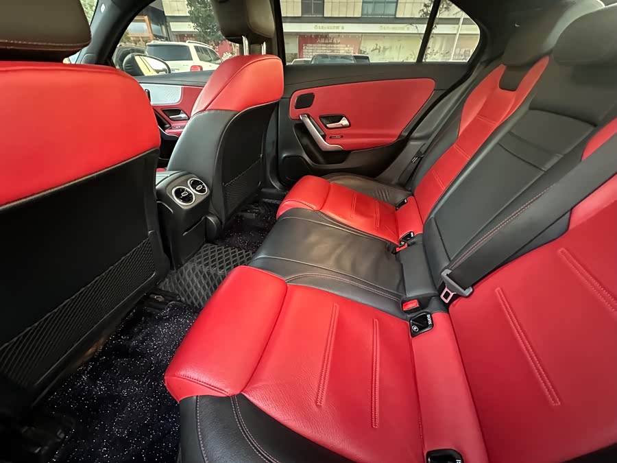 Mercedes-Benz 2020 car image #11