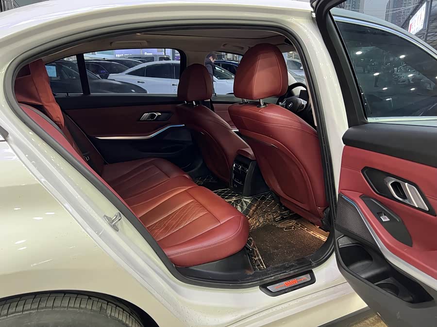 BMW i3 2023 car image #11