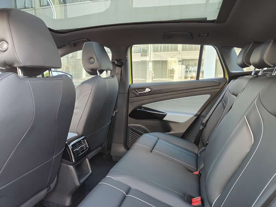 Volkswagen ID.4 X 2021 صورة سيارة #11