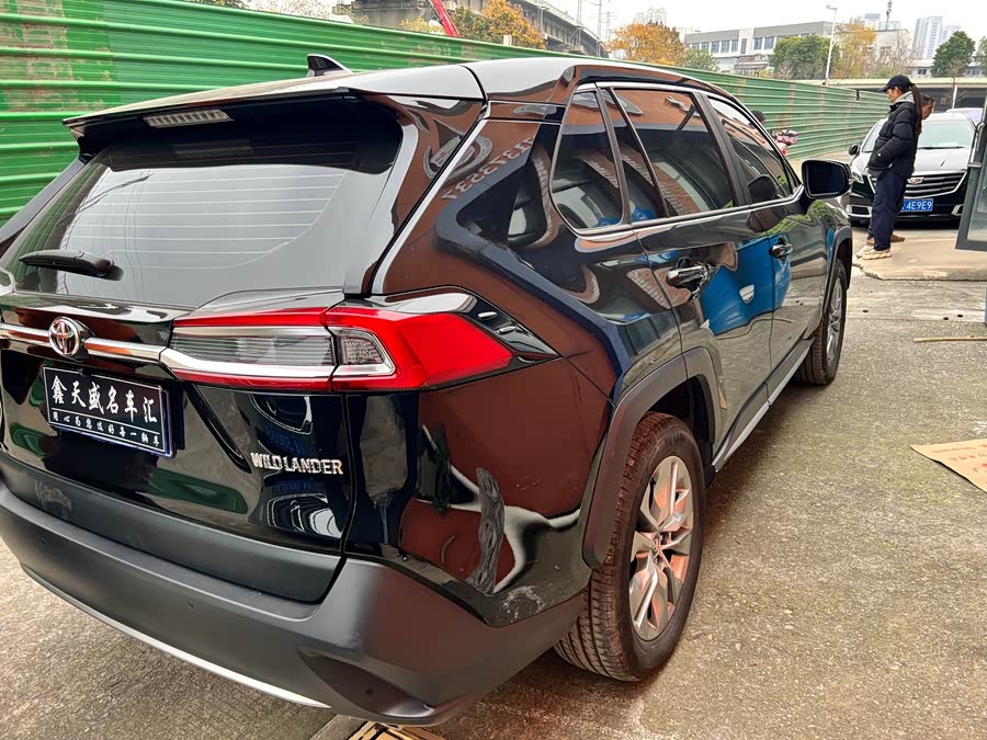 Kia Wildlander 2024 car image #11