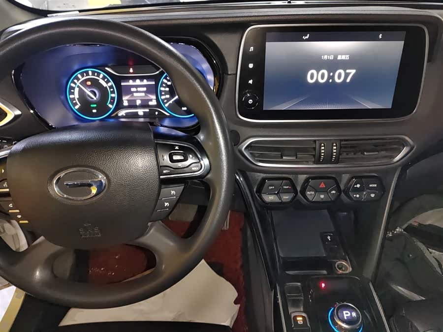 GAC ix4 2018 car image #11