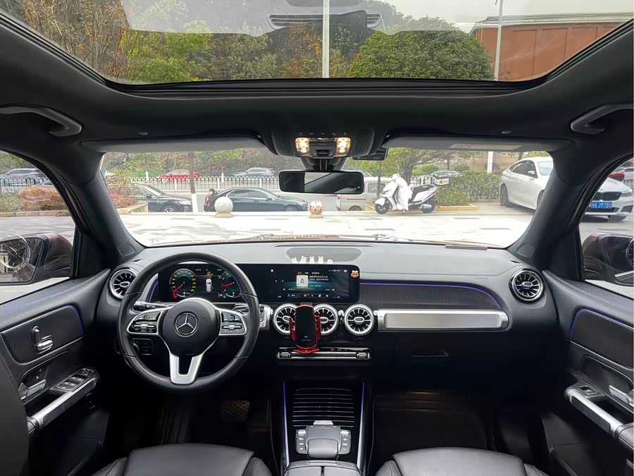 Mercedes-Benz GLB Class 2021 immagine di auto #11