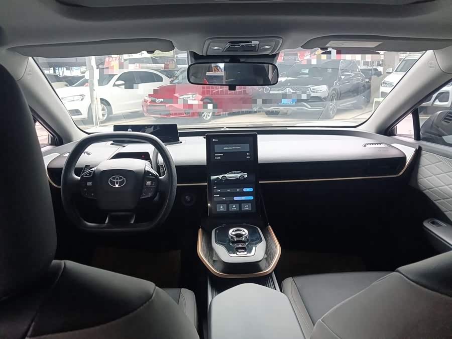 Toyota bZ3 2024 immagine di auto #11