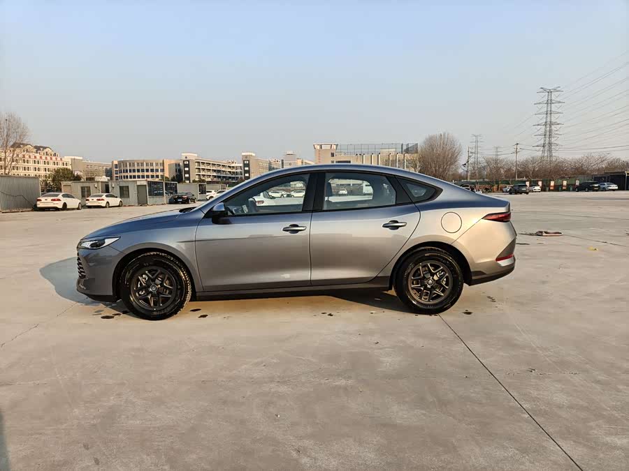 BYD Qin Plus 2025 صورة سيارة #11