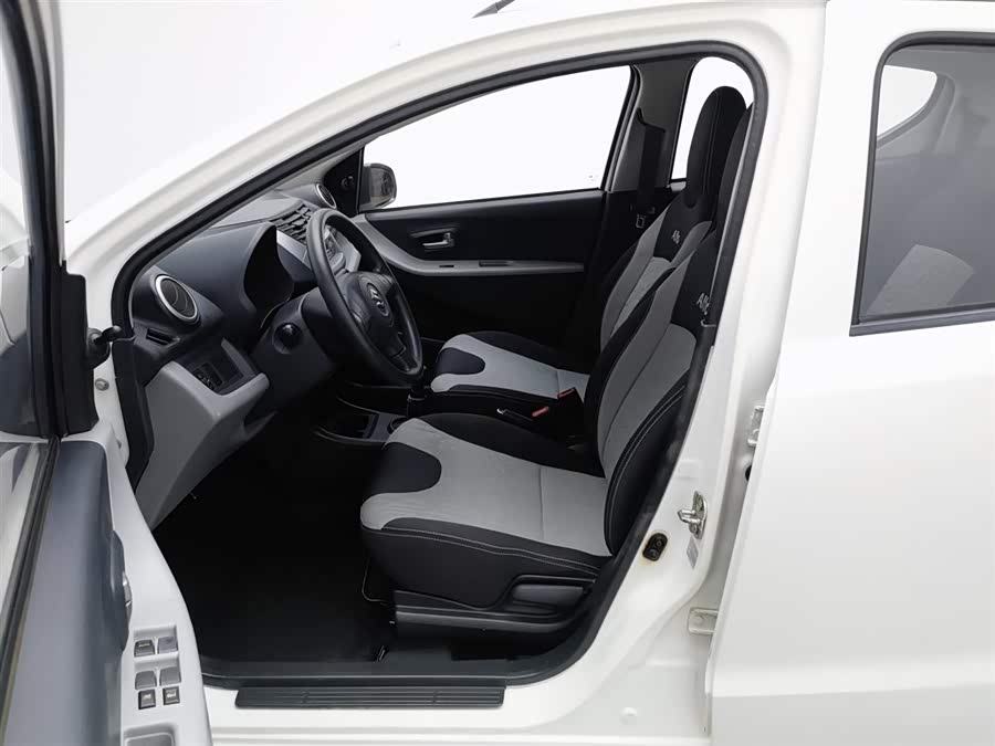 Suzuki 2014 car image #11