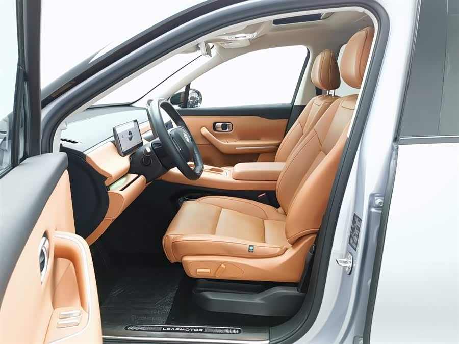 Leapmotor C16 2024 car image #11