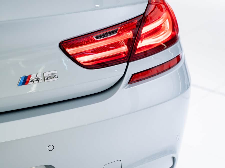 BMW M6 2019 image de voiture #11