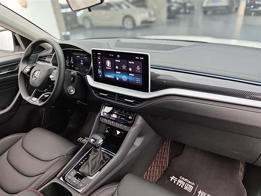 Skoda Kodiaq GT 2022 صورة سيارة #11