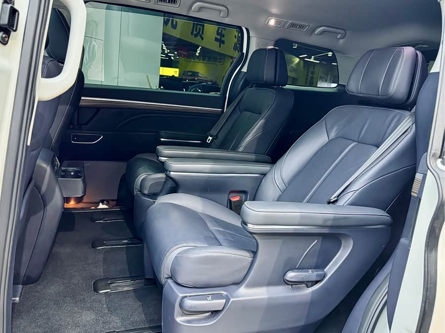 GAC Trumpchi M8 2022 car image #11