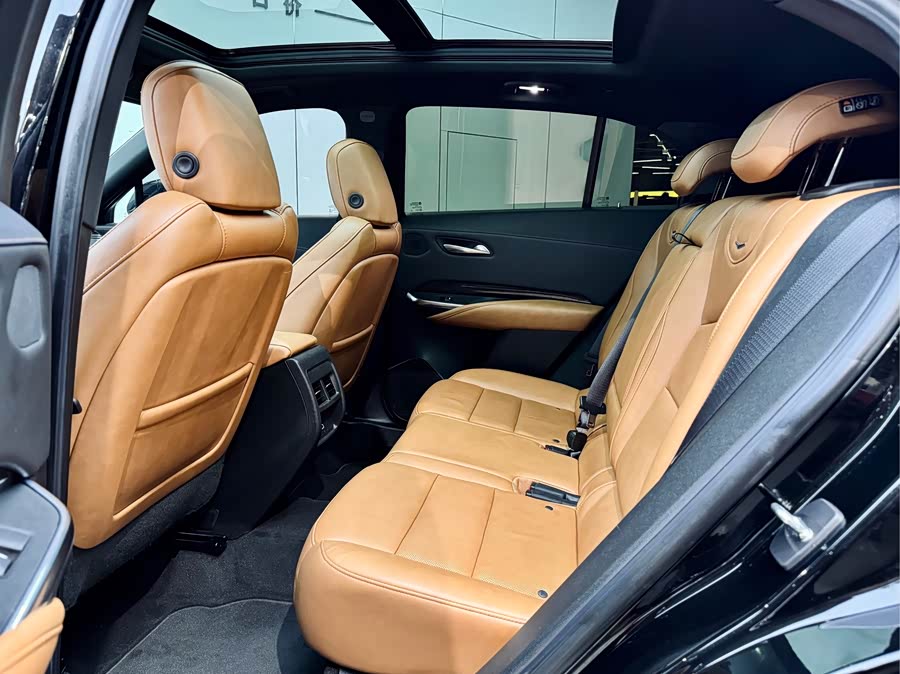 2023 car image #11