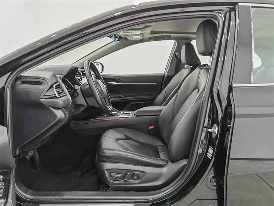 Toyota 2020 immagine di auto #11