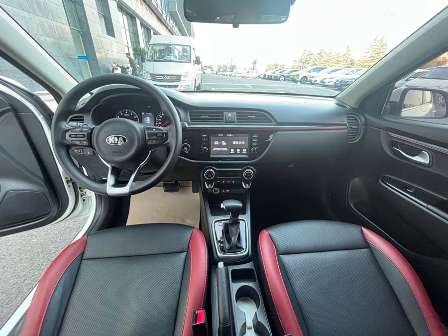 Kia Rio Cross 2017 car image #11