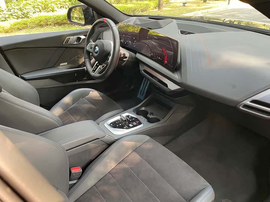 BMW M235L 2024 car image #11