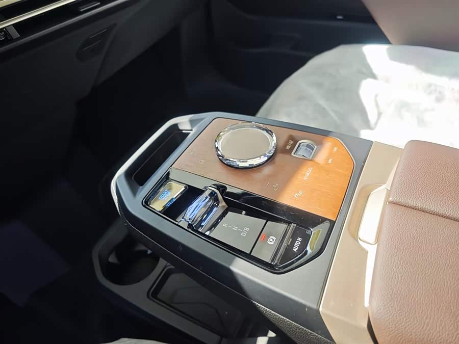 BMW 7 Series 2024 #11 BMW 7 Series 2024 car image #11