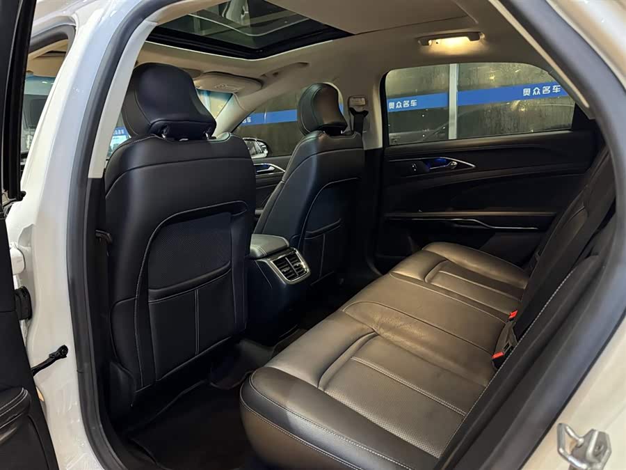 Ford Taurus 2019 #11 Ford Taurus 2019 car image #11